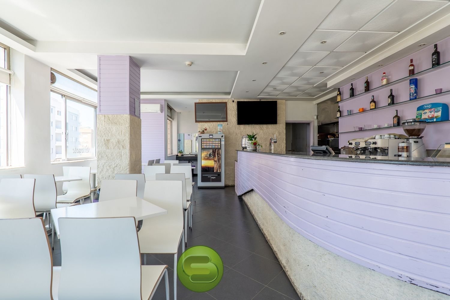 66m² Commercial property in Fanzeres, Portugal No. 222464