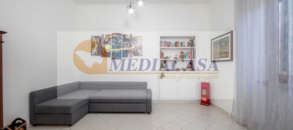 Дом с 4 комнатами в Рим, Италия № 201721 7