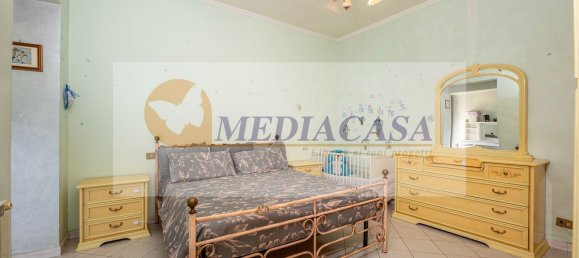 Дом с 4 комнатами в Рим, Италия № 201721 8