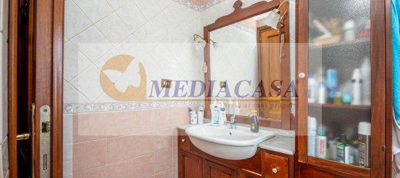 Дом с 4 комнатами в Рим, Италия № 201721 12