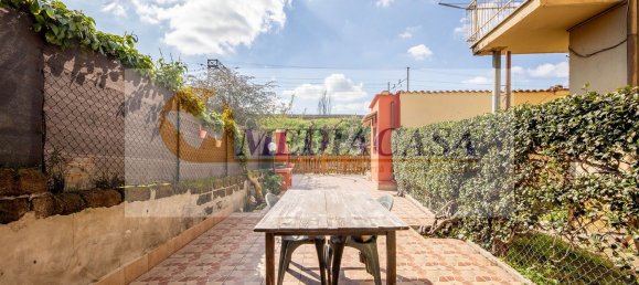 Дом с 4 комнатами в Рим, Италия № 201721 18