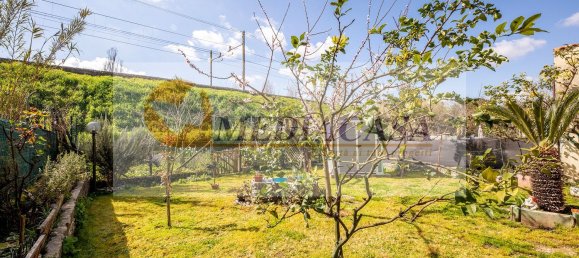 Дом с 4 комнатами в Рим, Италия № 201721 22