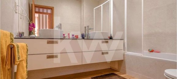 4 bedrooms House in Matosinhos, Portugal No. 38713 16