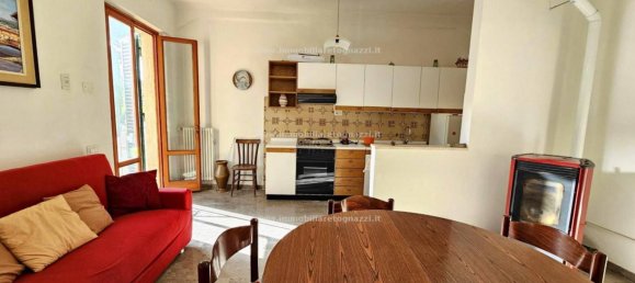 Дом с 2 спальнями в Сан Джиминьяно, Италия № 305608 7