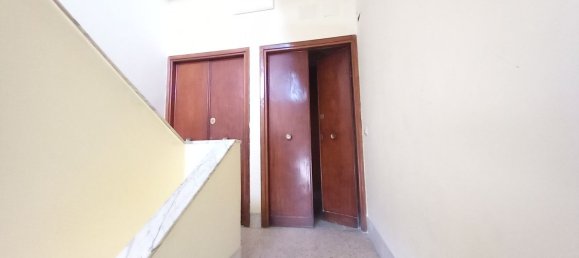 Квартира с 3 комнатами в Рим, Италия № 203093 3