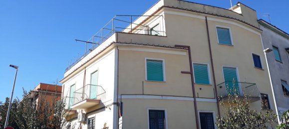 Квартира с 3 комнатами в Рим, Италия № 203093 11