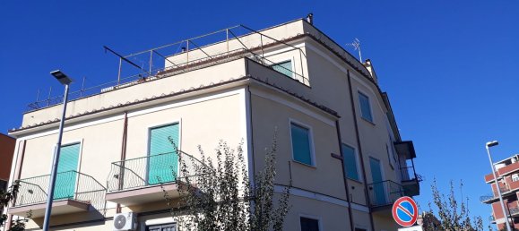 Квартира с 3 комнатами в Рим, Италия № 203093 14