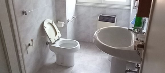 Квартира с 3 комнатами в Рим, Италия № 203093 16