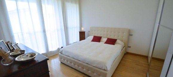5 rooms Apartment in Cusago, Italy No. 156456 15