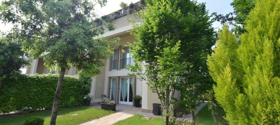 5 rooms Apartment in Cusago, Italy No. 156456 8