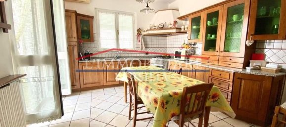 Casa de 7 habitaciónes en Massa, Italy No. 215061 18