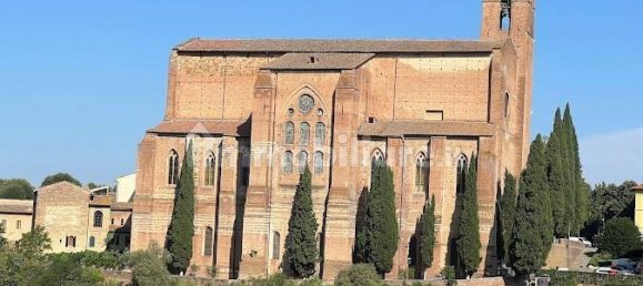 Коммерческая недвижимость с 5 комнатами в Сиена, Италия № 78513 9