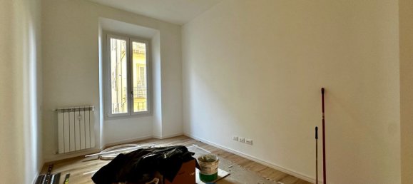 5 rooms Apartment in Florence, Italy No. 204480 5