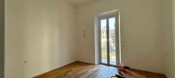 5 rooms Apartment in Florence, Italy No. 204480 12