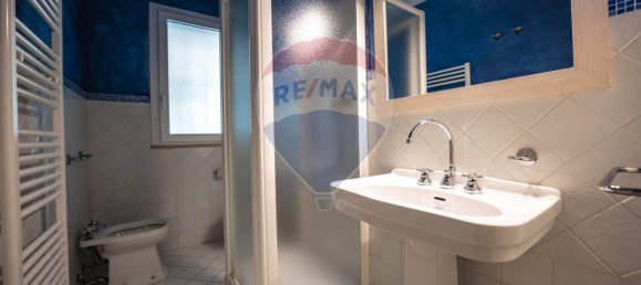 4 bedrooms Villa in Coriano, Italy No. 208075 5