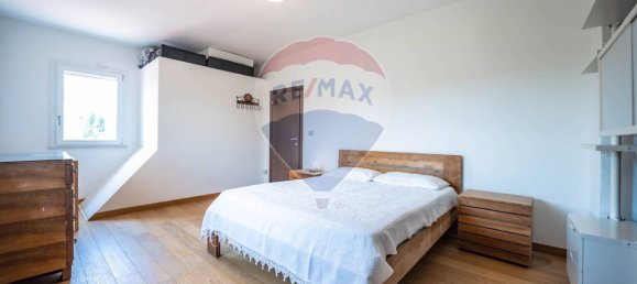 4 bedrooms Villa in Coriano, Italy No. 208075 16