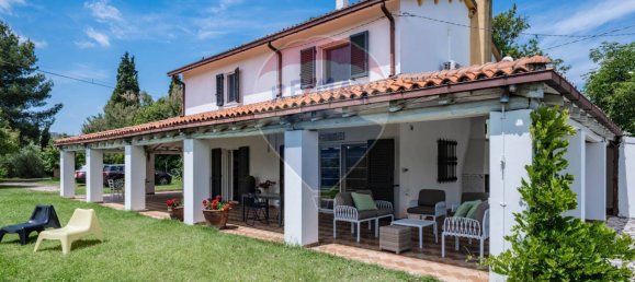 4 bedrooms Villa in Coriano, Italy No. 208075 39