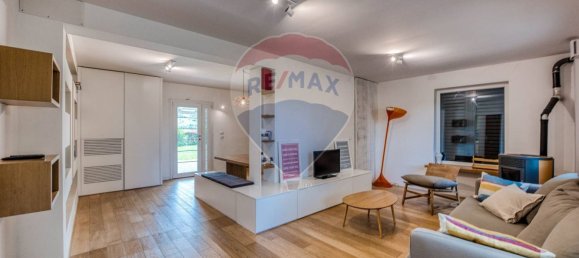 4 bedrooms Villa in Coriano, Italy No. 208075 6