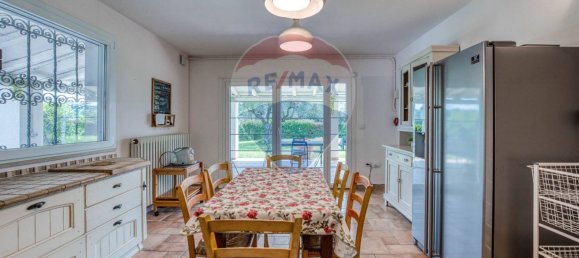 4 bedrooms Villa in Coriano, Italy No. 208075 4