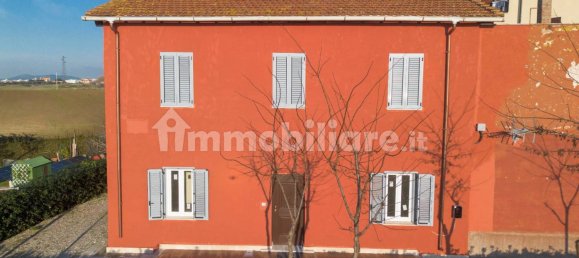 Дом с 5 спальнями в Монтальто ди Кастро, Италия № 265840 18