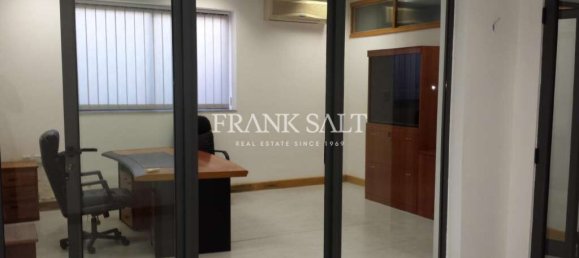 Büro in Ta' Xbiex, Malta 600m², Nr. 13282 5
