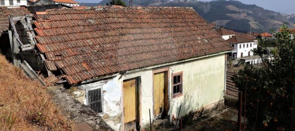 1 غرف نوم منزل في Santa Marta de Penaguiao, Portugal رقم 183235 3