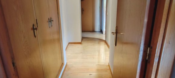 Apartamento de 3 dormitorios en Madrid, Spain No. 189387 10