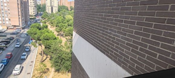 Apartamento de 3 dormitorios en Madrid, Spain No. 189387 8