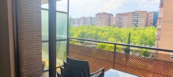 Apartamento de 3 dormitorios en Madrid, Spain No. 189387 7