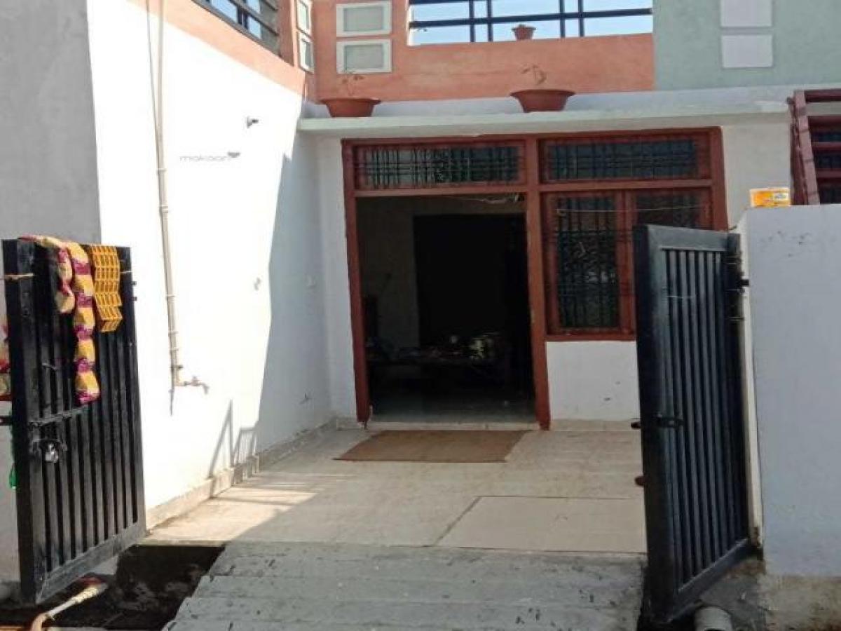 Studio in Lucknow, India No. 15414