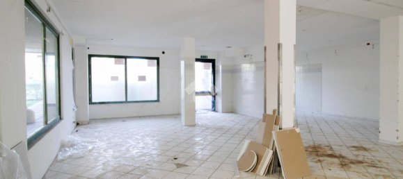 1 room Office in Stezzano, Italy No. 86890 6