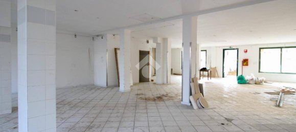 1 room Office in Stezzano, Italy No. 86890 2