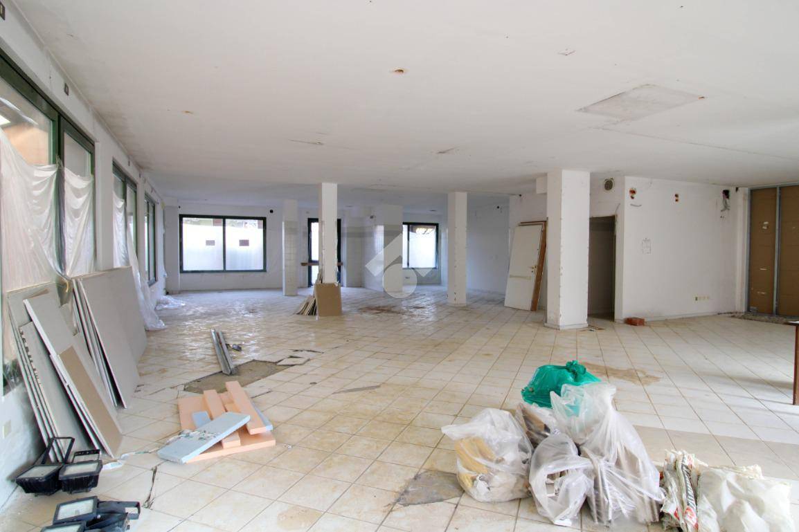 1 room Office in Stezzano, Italy No. 86890