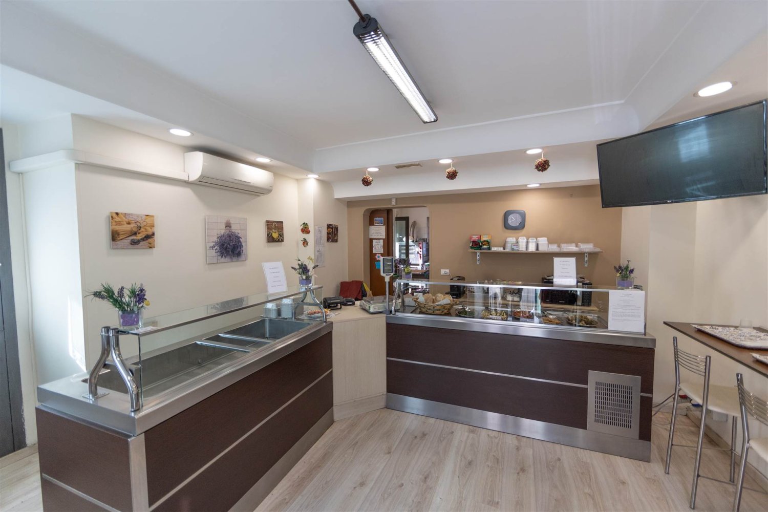 Коммерческая недвижимость с 2 комнатами в Сан Грегорио ди Катания, Италия № 270019