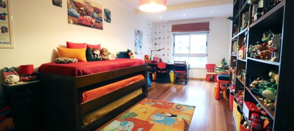 4 bedrooms Duplex in Corroios, Portugal No. 107697 15