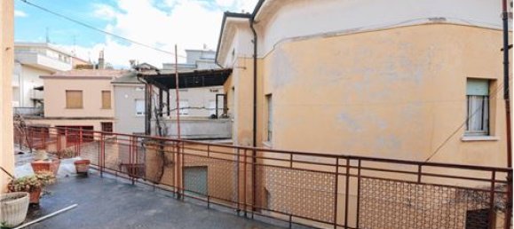 3 bedrooms House in Brescia, Italy No. 308535 5