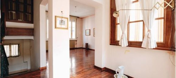 3 bedrooms House in Brescia, Italy No. 308535 8