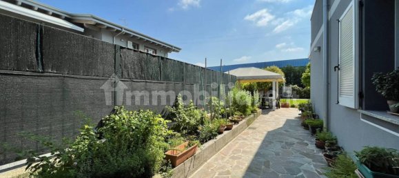 4 chambres Appartement à Stezzano, Italy No. 294404 21