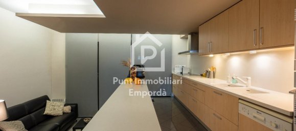 4 bedrooms House in Figueres, Spain No. 113571 8