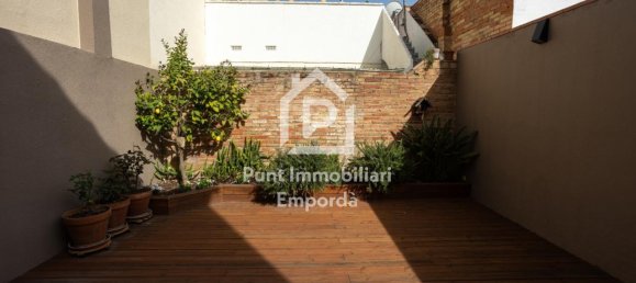 4 bedrooms House in Figueres, Spain No. 113571 11