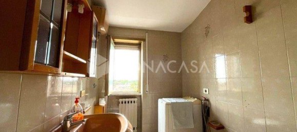 2 bedrooms Apartment in Milan, Italy No. 271503 9