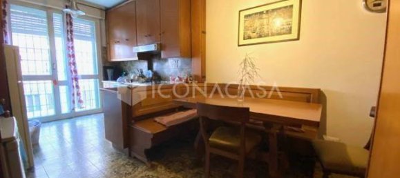 2 bedrooms Apartment in Milan, Italy No. 271503 5