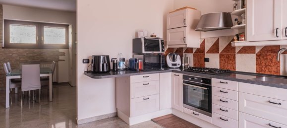 8 rooms Villa in Verona, Italy No. 218589 16