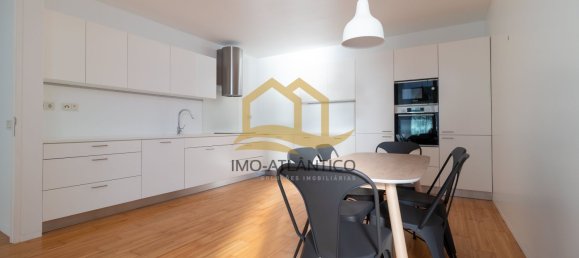 3 bedrooms House in Funchal, Portugal No. 18960 8