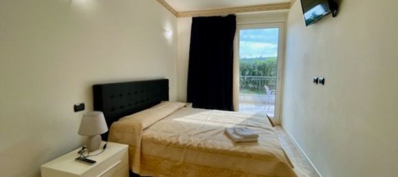 2 bedrooms Apartment in Desenzano del Garda, Italy No. 153810 2