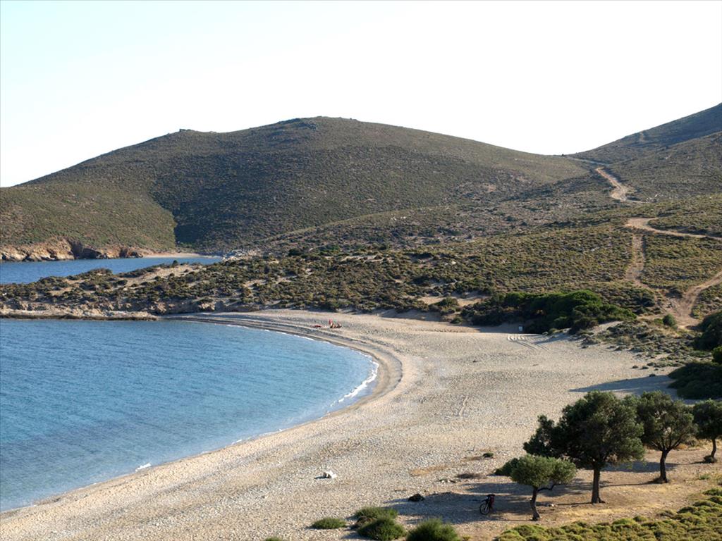 28000m² Hotel in Karystos, Greece No. 7646