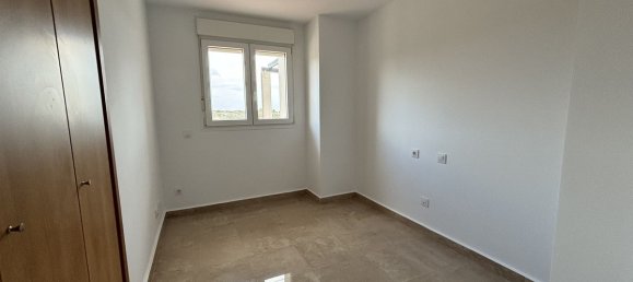 Apartamento de 3 dormitorios en Chullera, Spain No. 122192 13
