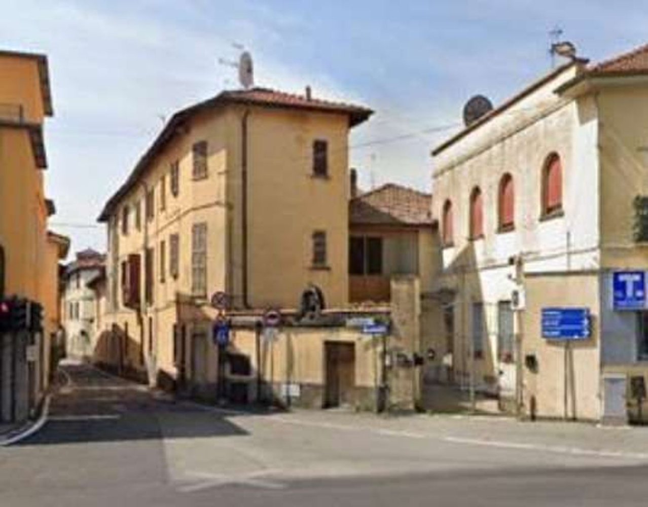 Квартира с 3 комнатами в Падерно д’Адда, Италия № 289965