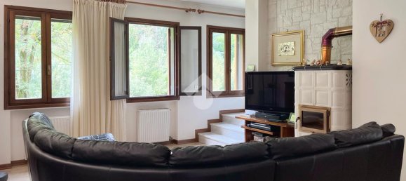 4 bedrooms Villa in Valbrenta, Italy No. 347433 4