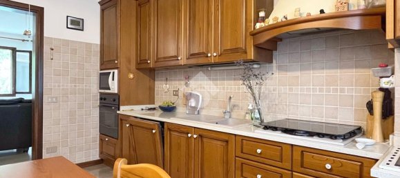 4 bedrooms Villa in Valbrenta, Italy No. 347433 9